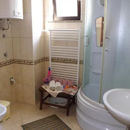 Apartment In With Wifi 853-2 *